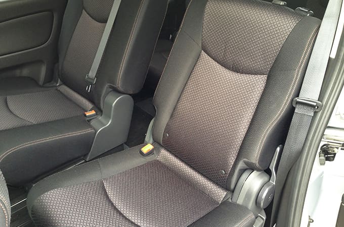 車内清掃(ファブリックシート)